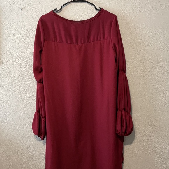 Red long sleeve shirt size small - Picture 2 of 3